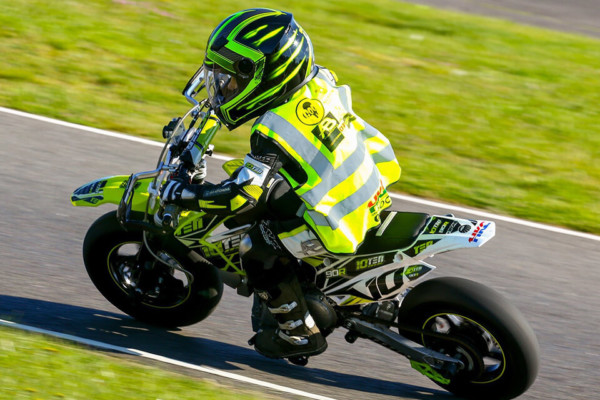 90R_6 10Ten 90R Race