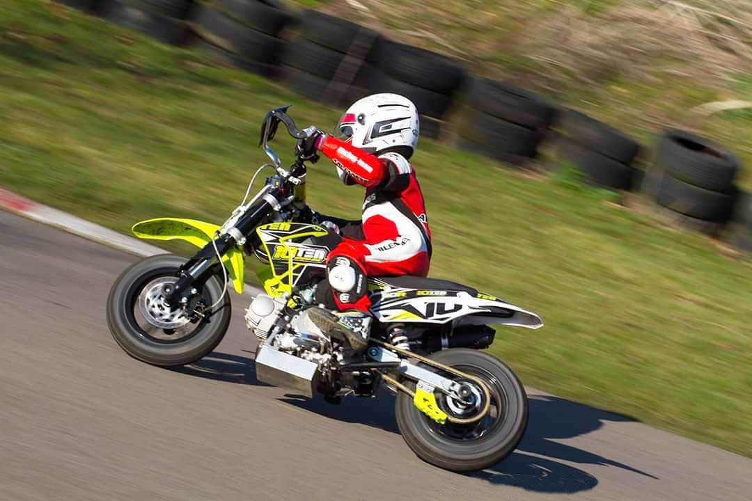 10Ten 90R supermoto photo