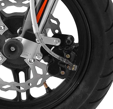 140R Supermoto Spec: Vented Brake Discs